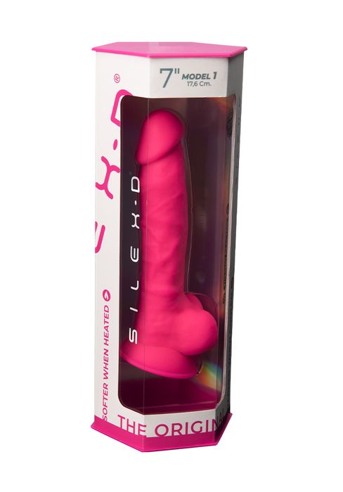 Dual Density Rosa Dildo med pung 18 cm